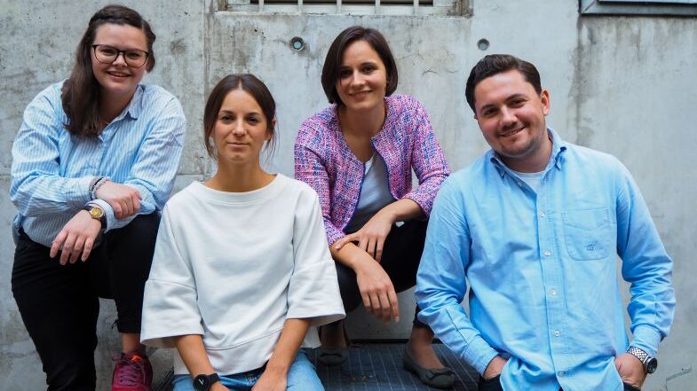 erfahren sie, wie kmu von einer gezielten ausbildung junger menschen profitieren können. tipps & vorteile für unternehmen, die nachwuchstalente fördern möchten.