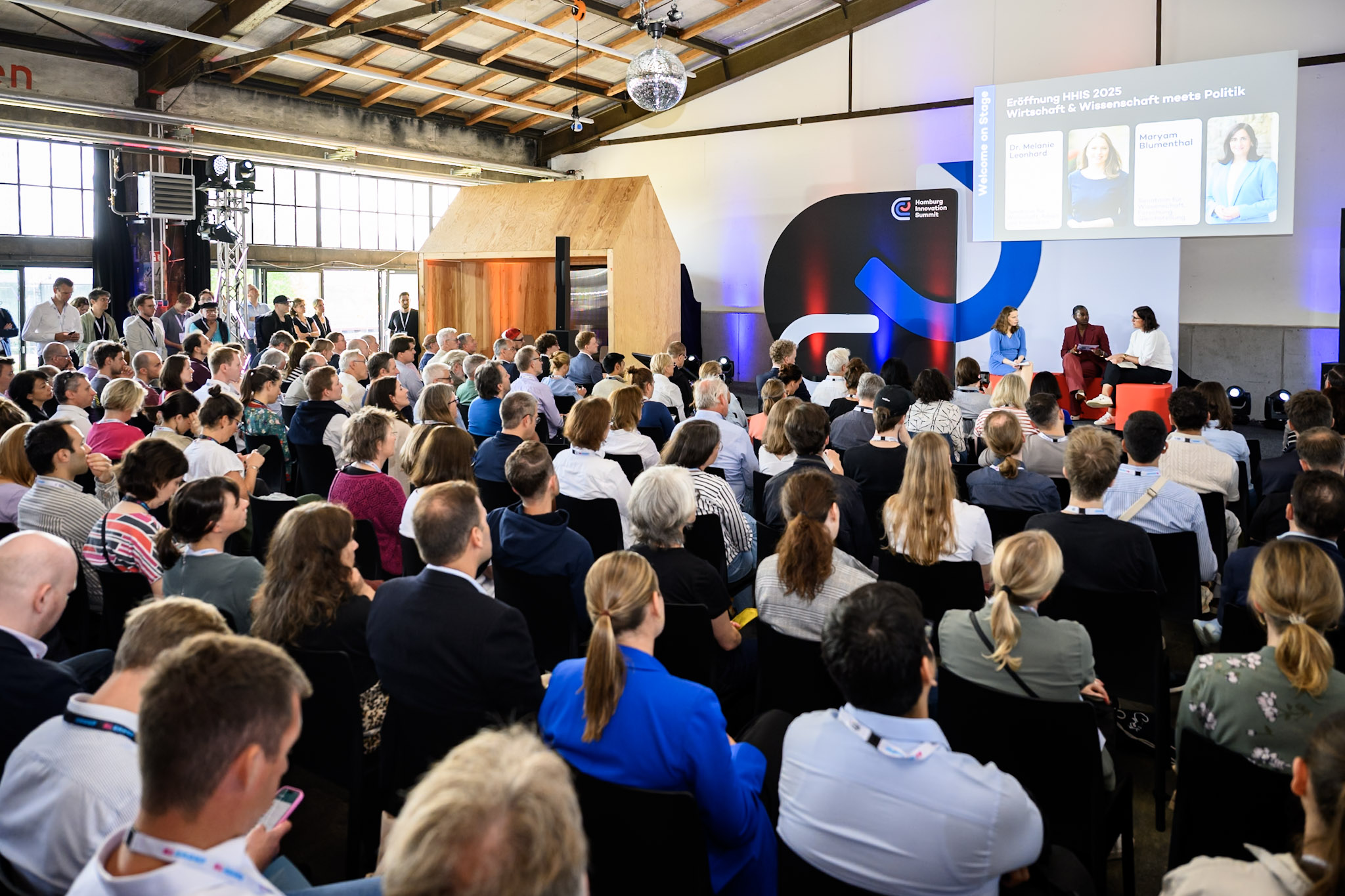 entdecken sie, wie innovation mit big 2025 die zukunft gestaltet: neueste trends, bahnbrechende technologien und inspirierende impulse für unternehmen. jetzt mehr erfahren!