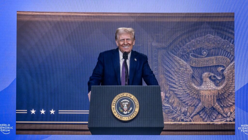 entdecken sie die wichtigsten ereignisse und politischen entwicklungen während der trump-ära in den usa. analysen, hintergründe und meinungen zur amtszeit von donald trump und deren auswirkungen auf die vereinigten staaten.