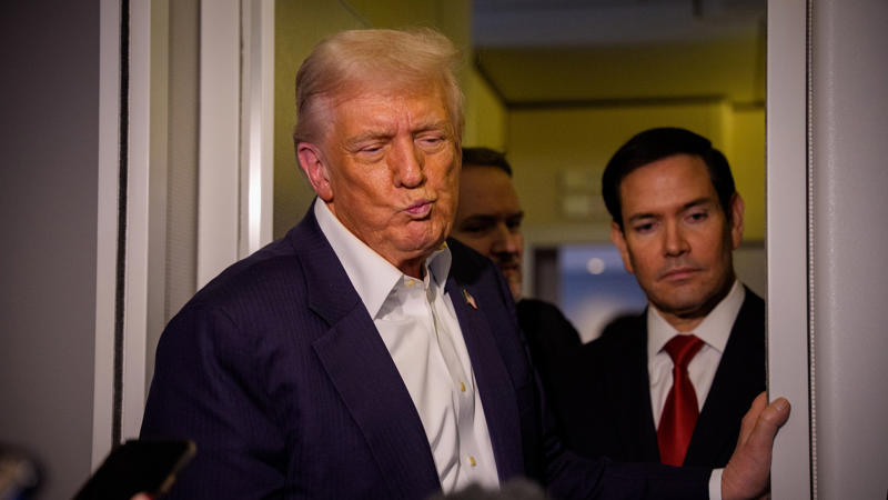 erleben sie donald trumps aufregende monstertruck-abenteuer in asien! action, spannung und überraschende wendungen erwarten sie in dieser einmaligen story voller humor und spektakel.