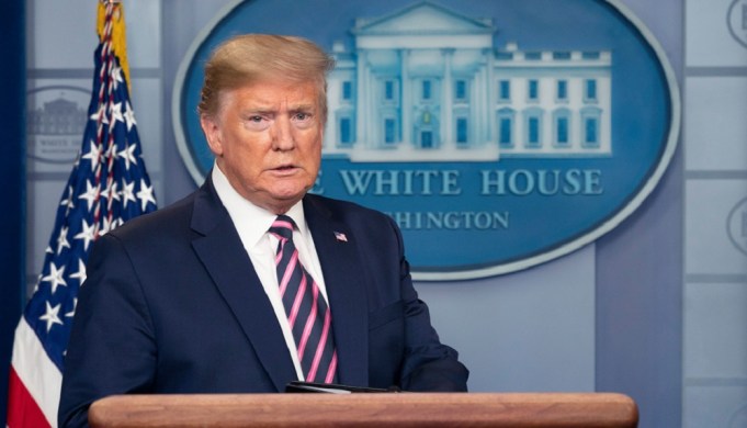 erfahren sie mehr über donald trumps zeit im weißen haus und seine politischen strategien als präsident der vereinigten staaten.