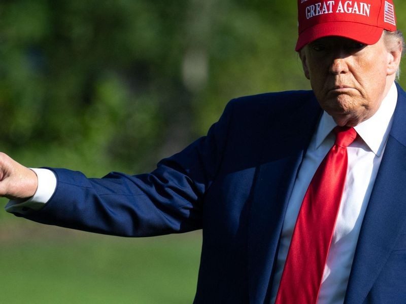 analyse der zunehmenden angriffe von trump auf die presse und deren auswirkungen auf die medienfreiheit in den usa.