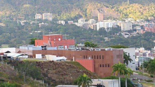 trump schützt us-öleinnahmen aus venezuela durch gezielte maßnahmen zur sicherung wirtschaftlicher interessen und energieimporte.