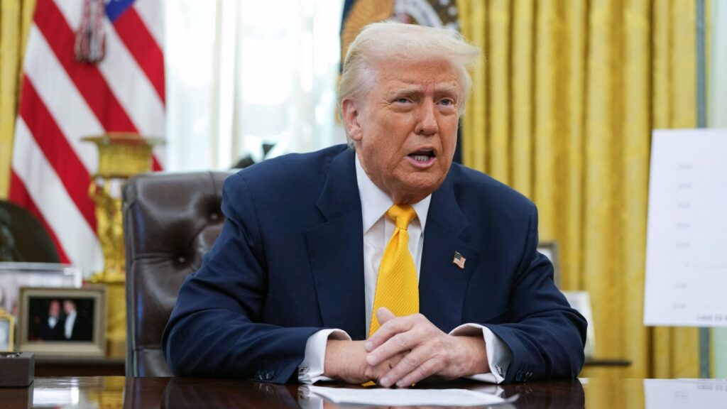 erfahren sie mehr über den aktuellen rückgang der zustimmung von donald trump und die gründe hinter seinem popularitätsverlust.