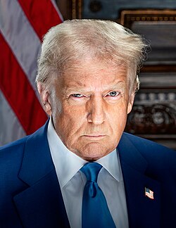 erleben sie trumps erstes turbulentes amtsjahr voller ereignisse, herausforderungen und politischer wendungen in deutschland.